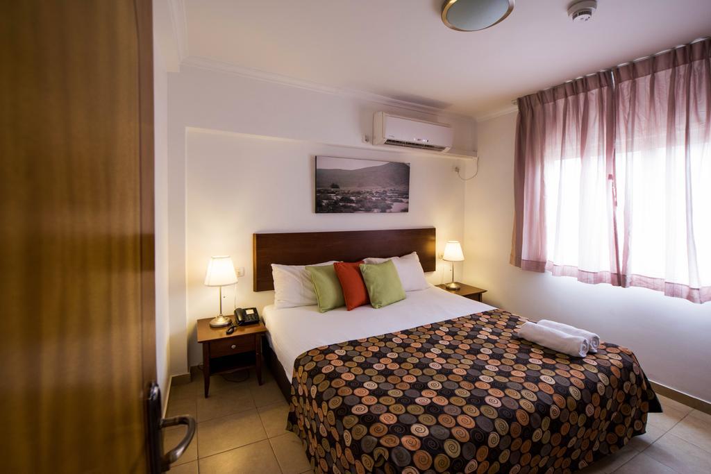 Ramon Suites By Smart Hotels Mitzpe Ramon Eksteriør bilde