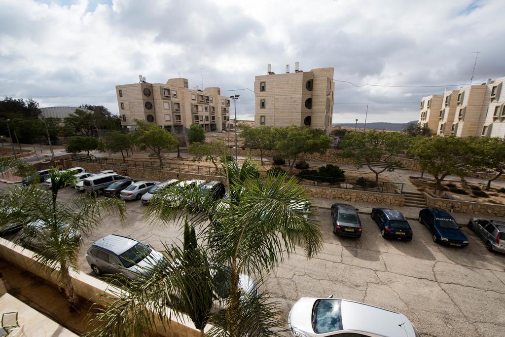 Ramon Suites By Smart Hotels Mitzpe Ramon Eksteriør bilde